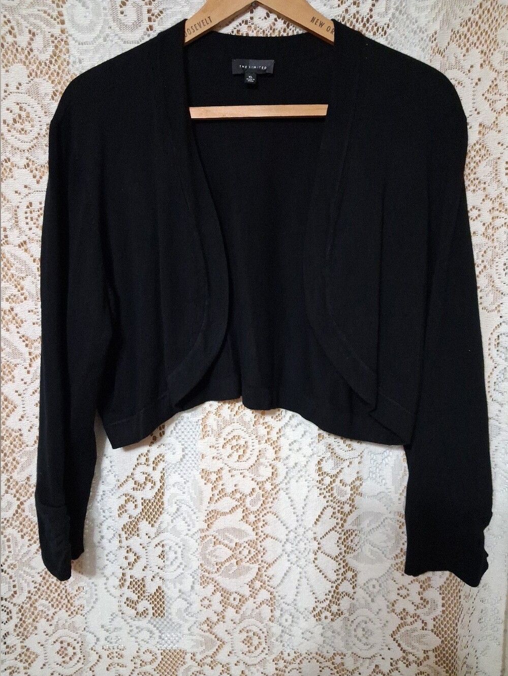 The Limited Black Cropped Open-Front Shrug Size Large
